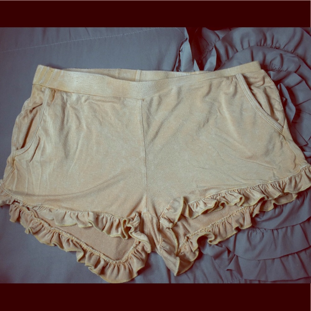 ADORABLE FLOWY SHORTS